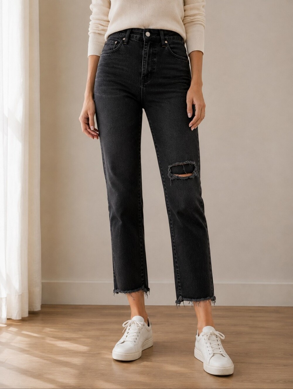 Levi’s Premium Mile High Super Skinny Black Distressed Jeans Size 29
